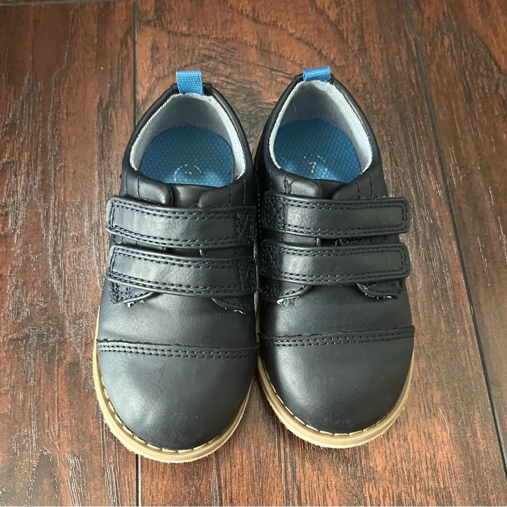 Toddler Boys Size 7 Cat and Jack Dress shoes